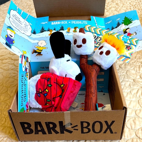 Bark Peanuts Snoopy and Friends Plush Set - Picture 1 of 4